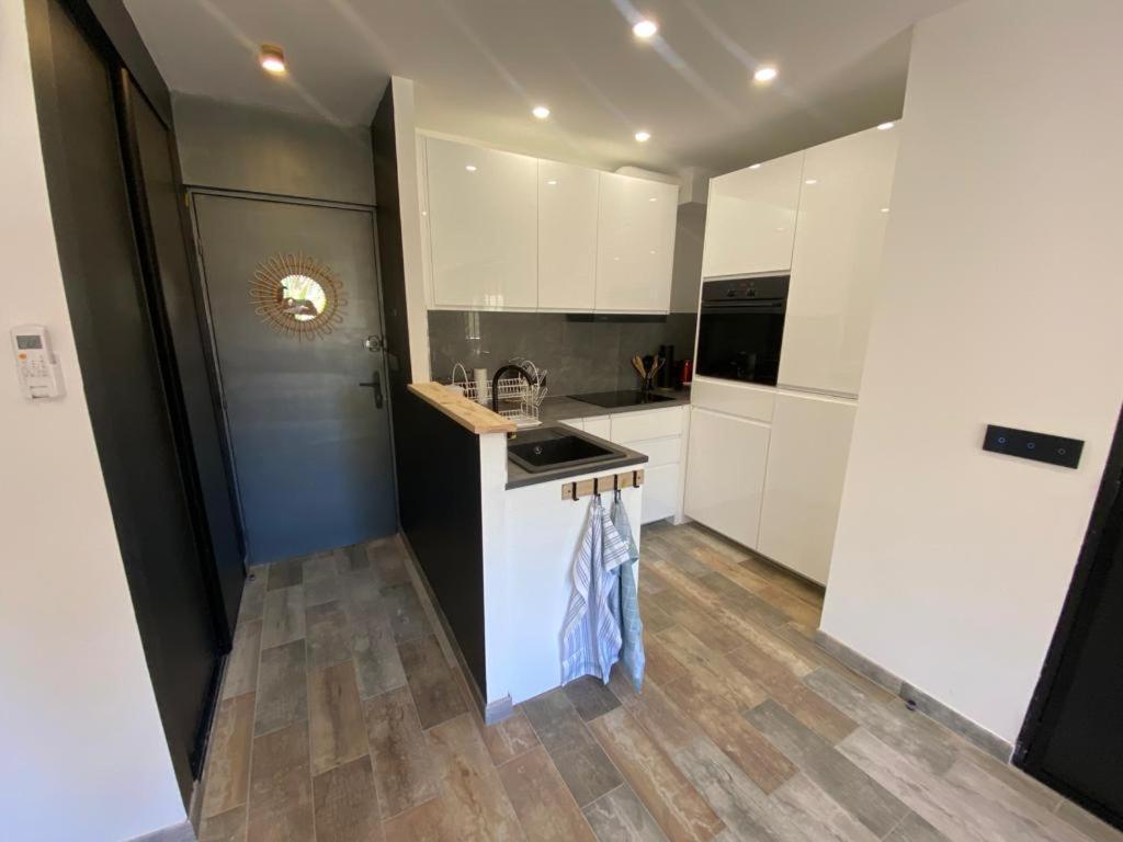 Appartement Vue Mer Avec Place De Parking Privee Sainte-Maxime Exterior photo